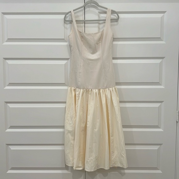 Commense Dresses & Skirts - Cream ruffle midi dress